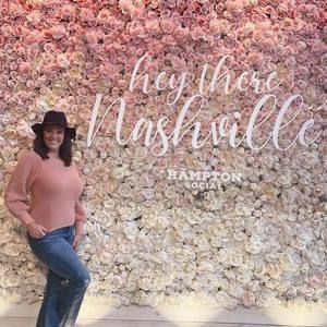 Meet your Posher, Nicole